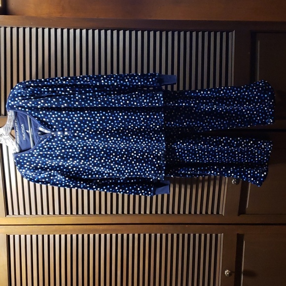 NAUTICA Silky Fleece 2-Piece Pajama Set V-Neck - Various Sizes / Patterns - EUC - Picture 7 of 13